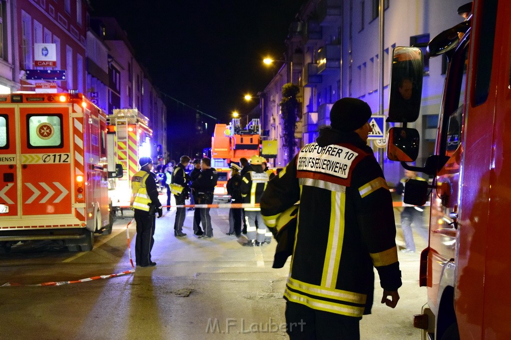 Einsatz BF Koeln Muelheim Formesstr Deutz Muelheimesrtr P091.JPG - Miklos Laubert